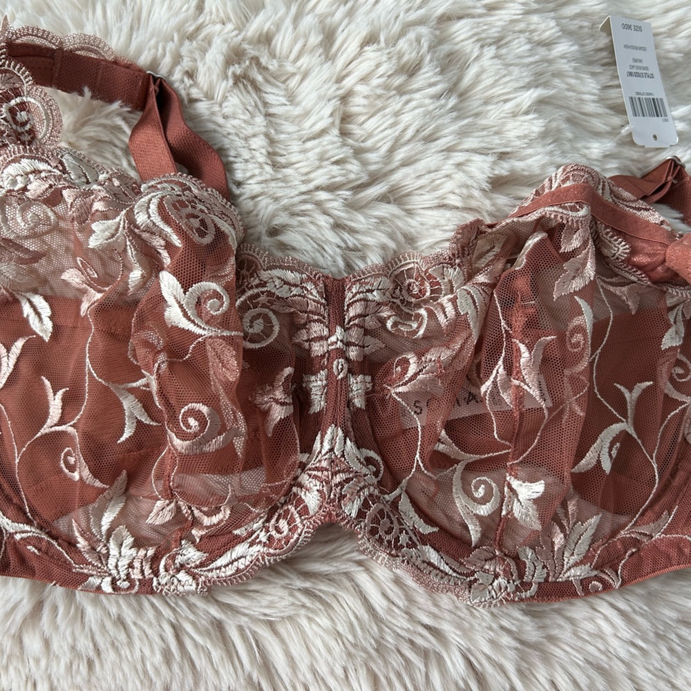 New with tags. Soma Sensuous Lace Unlined bra 36DD